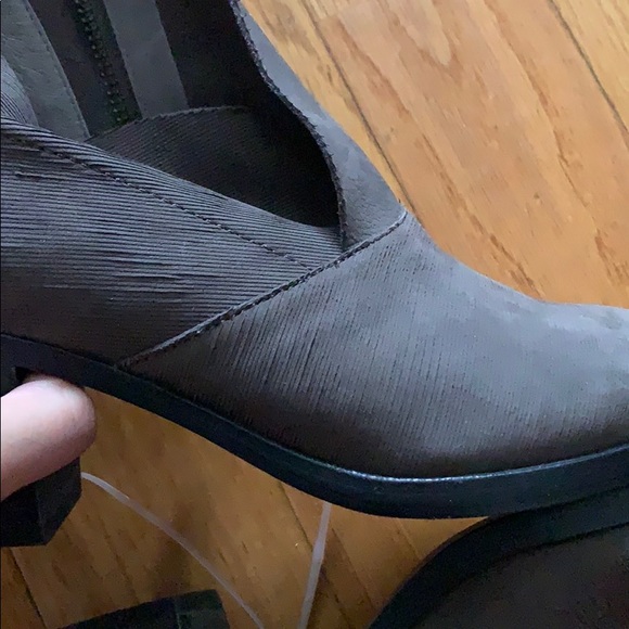 New Eileen Fischer brown Booties size 6.5 leather - Picture 6 of 6